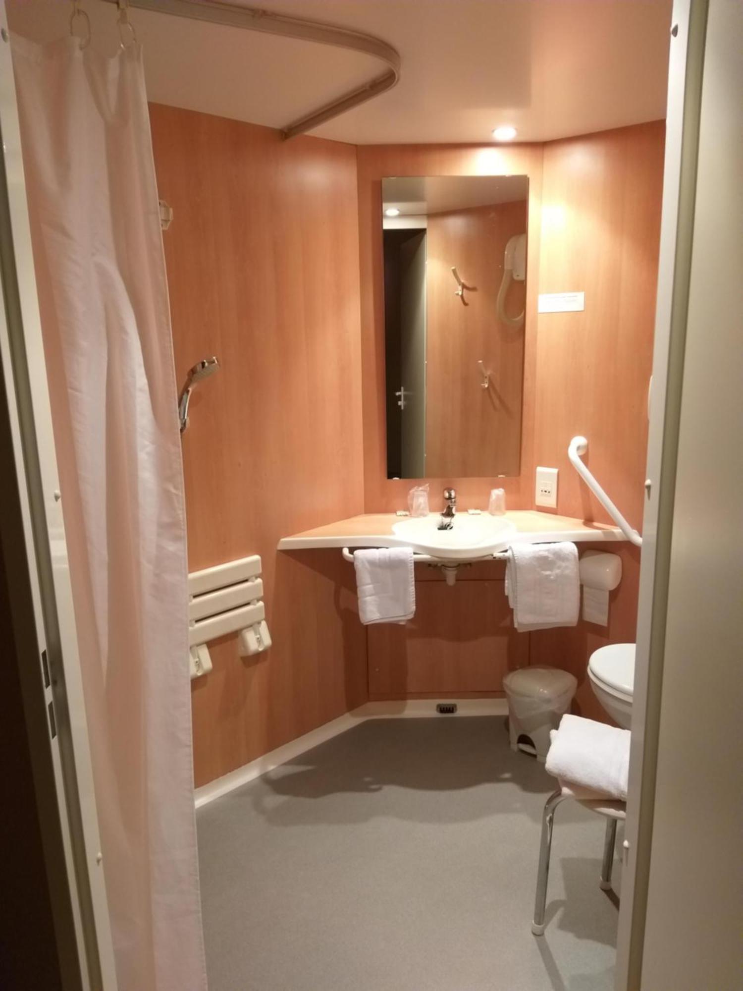 Logis Hotel - Les Paturelles Avesnelles Екстериор снимка